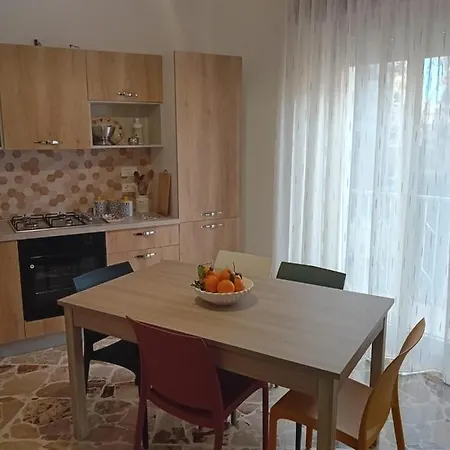 Queen House Apartment