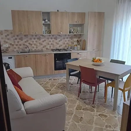 Queen House * Alcamo